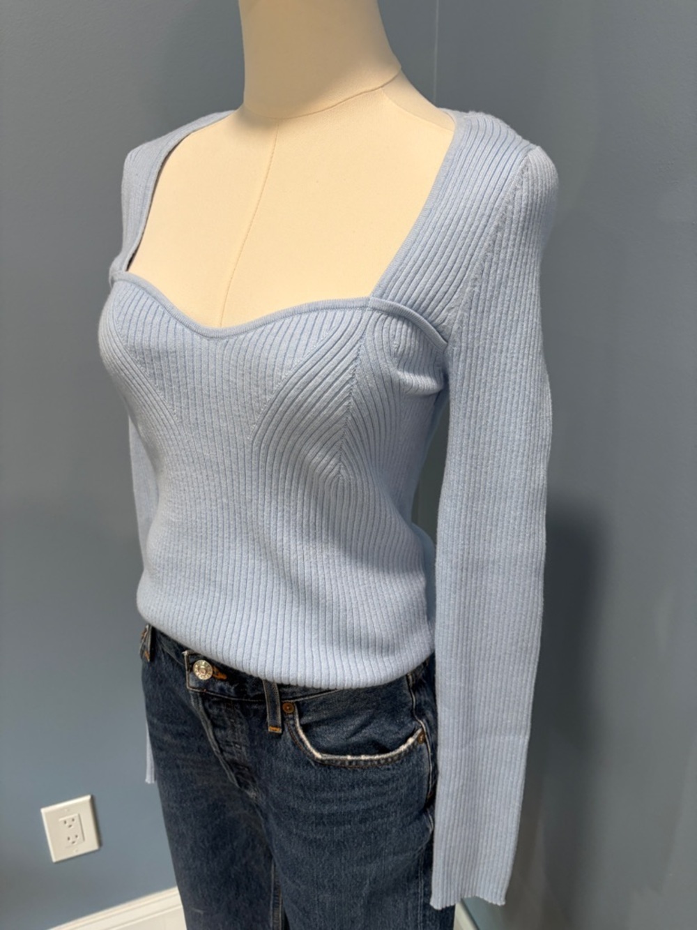 Old Navy Ribbed Sweetheart Neck Crop Sweater Blue Long Sleeve Top Size M NWT - Picture 3 of 8